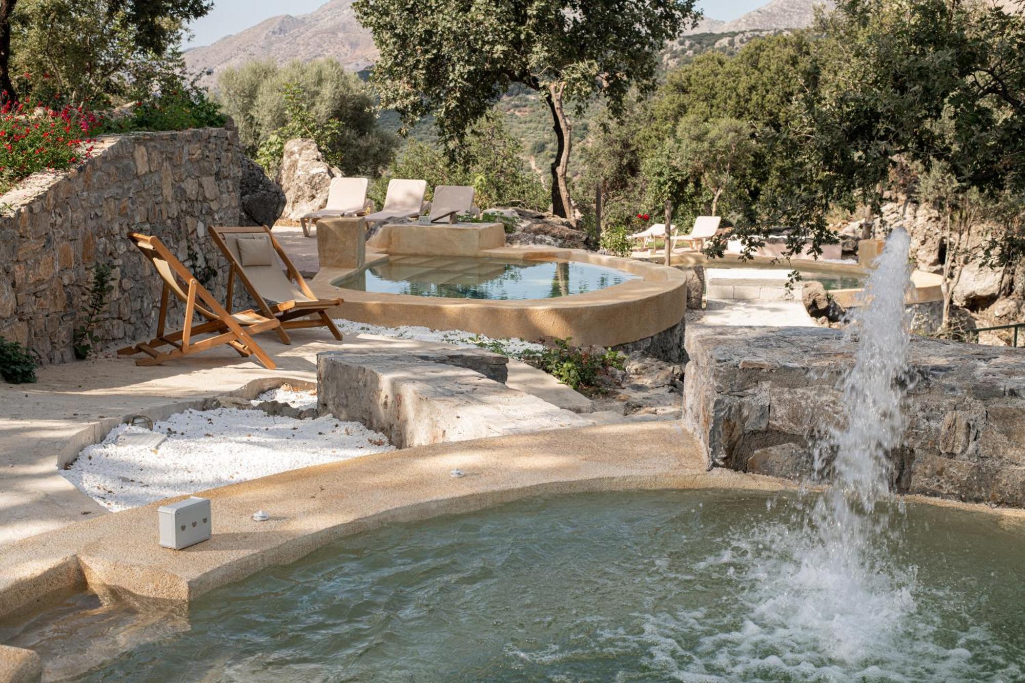 Enagron Ecotourism Village Axós Extérieur photo