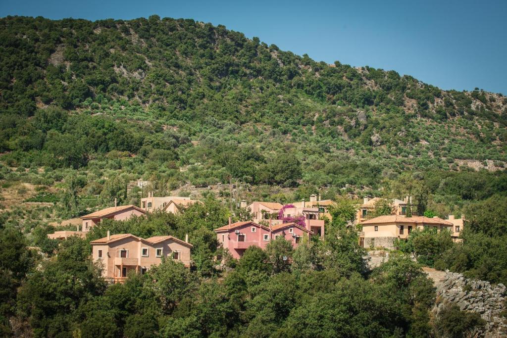 Enagron Ecotourism Village Axós Extérieur photo
